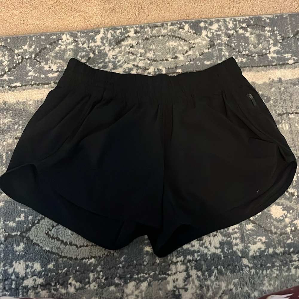 Lululemon Athletica Black Athletic Tracker Shorts Sz 12